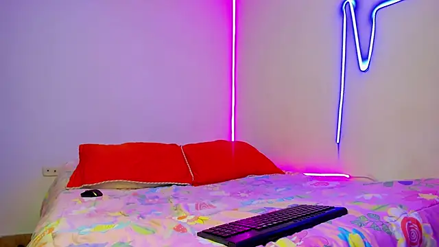 demonychloe online show from May 2026 02:11:01 PM