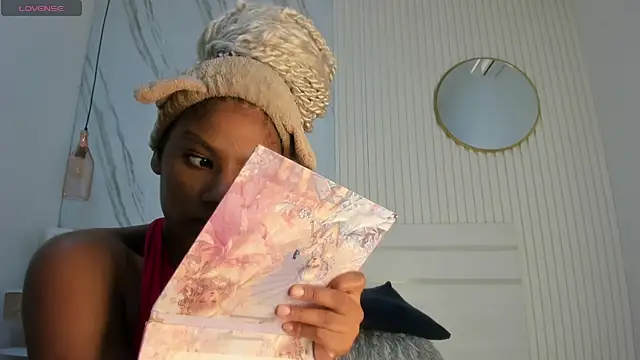 Afro Luna online show from January 2026 10:32:01 AM