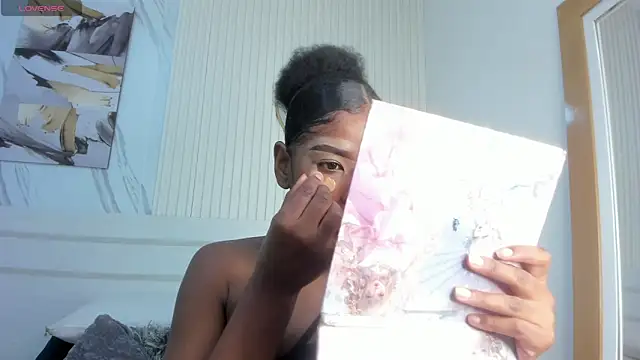 Afro Luna online show from February 2026 10:48:02 AM