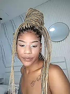 Afro Luna online show from May 2026 11:14:02 AM