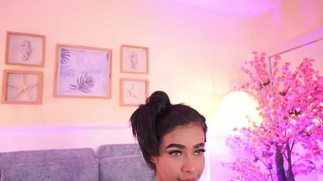 MeganLowell online show from March 2026 06:59:02 PM