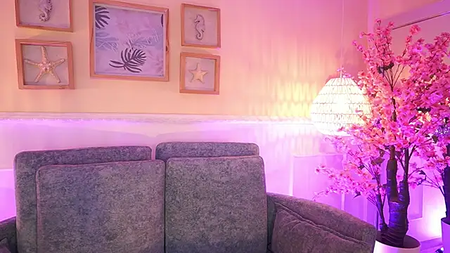 MeganLowell online show from February 2026 07:11:01 PM