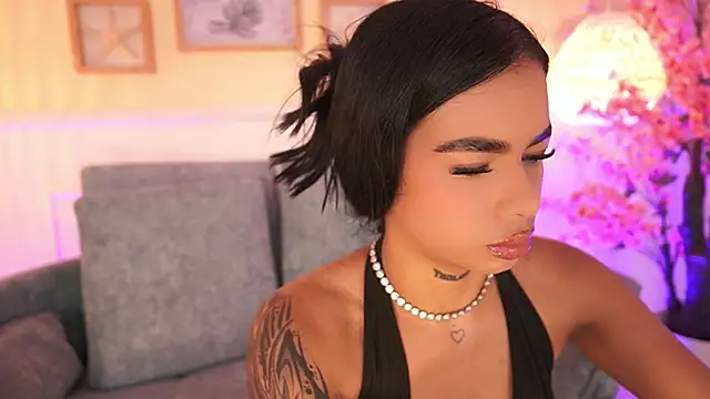 MeganLowell online show from April 2026 07:37:02 PM