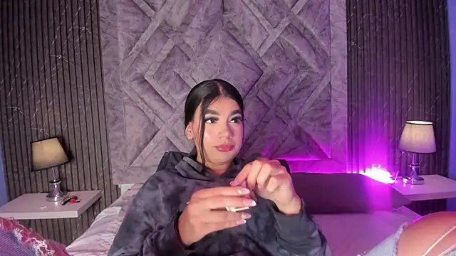 Snapshot of ShirleyJones_ chatting on November 2025 12:39:02 PM ShirleyJones online show from November 2025 12:39:02 PM