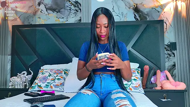 SofiaCopper online show from November 2025 02:45:02 AM