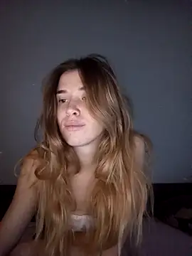 Snapshot of BarniLili chatting on December 2025 09:20:01 PM BarniLili online show from December 2025 09:20:01 PM