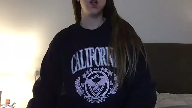 Martimartinaxx online show from March 2026 09:35:02 PM