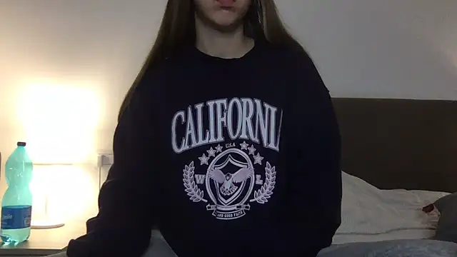 Martimartinaxx online show from November 2025 05:02:01 PM