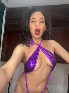 Esmerald 1111 online show from April 2026 01:45:02 PM