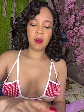 Esmerald 1111 online show from April 2026 09:58:02 AM