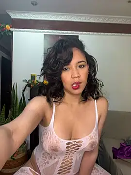 Esmerald 1111 online show from February 2026 10:12:01 AM