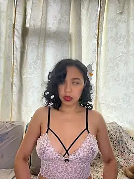 Snapshot of Esmerald_1111 chatting on July 2026 01:26:02 PM Esmerald 1111 online show from July 2026 01:26:02 PM