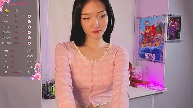 yung leana online show from November 2025 08:23:02 PM