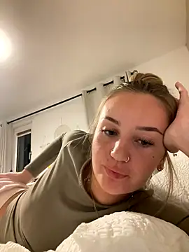 Snapshot of Lexiargulo chatting on December 2025 05:14:02 PM Lexiargulo online show from December 2025 05:14:02 PM