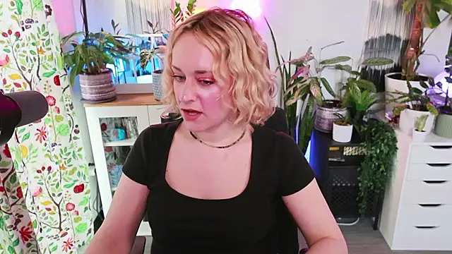 xzoeyryanx online show from March 2026 05:13:01 PM