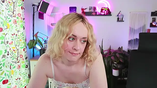 Snapshot of xzoeyryanx chatting on May 2026 06:28:02 PM xzoeyryanx online show from May 2026 06:28:02 PM