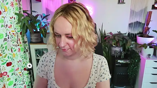 xzoeyryanx online show from May 2026 05:16:02 PM