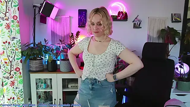 xzoeyryanx online show from February 2026 06:52:01 PM