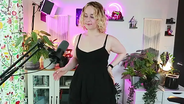 xzoeyryanx online show from July 2026 04:31:02 PM