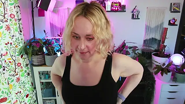 xzoeyryanx online show from March 2026 08:29:01 PM