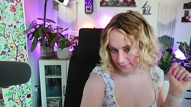 xzoeyryanx online show from July 2026 04:36:01 PM