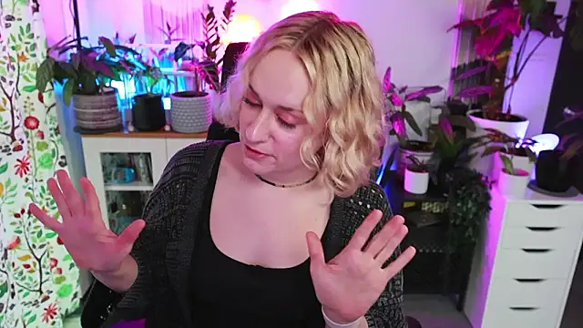 xzoeyryanx online show from February 2026 05:43:01 PM