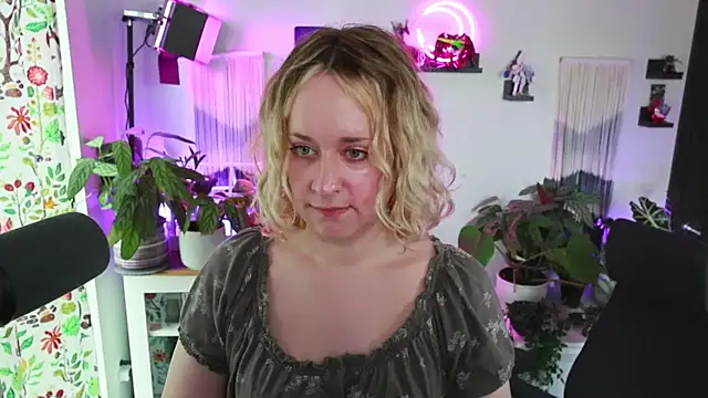 xzoeyryanx online show from July 2026 06:01:02 PM