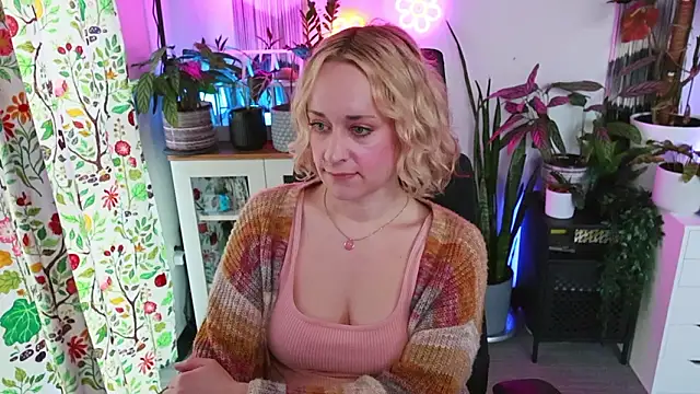 xzoeyryanx online show from February 2026 06:40:02 PM