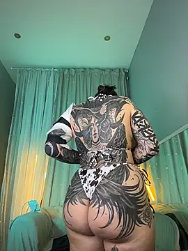 Snapshot of Tattitude_ chatting on June 2026 07:08:02 AM Tattitude online show from June 2026 07:08:02 AM