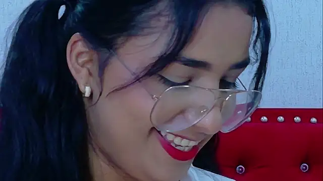 LeahSole online show from November 2025 03:39:02 AM