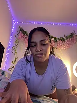 ArielleMillerr- online show from April 2026 05:27:01 PM