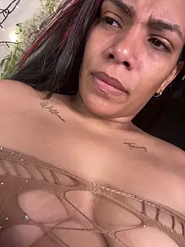 ArielleMillerr- online show from June 2026 04:28:01 PM