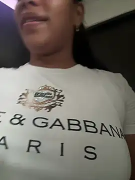 ArielleMillerr- online show from April 2026 06:42:01 PM