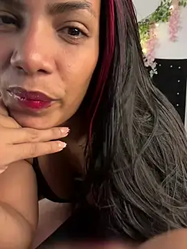 ArielleMillerr- online show from May 2026 05:21:02 PM