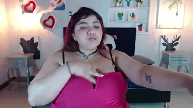 danna garza online show from February 2026 06:38:04 PM