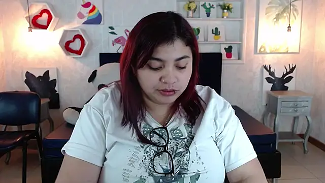 danna garza online show from February 2026 07:57:02 PM