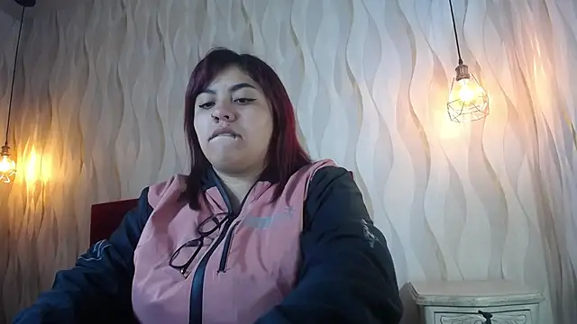 danna garza online show from November 2025 04:12:02 AM