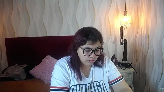 danna garza online show from November 2025 05:19:02 AM