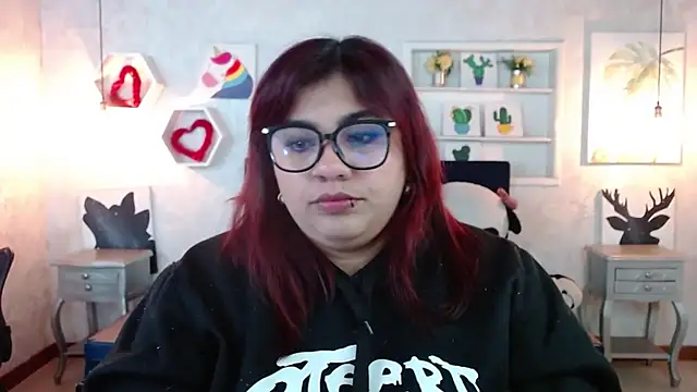 danna garza online show from February 2026 05:51:01 AM