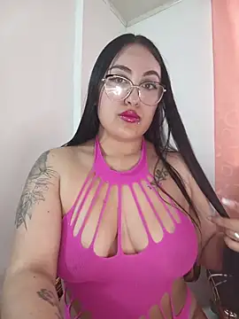 Snapshot of KatyVelvet07 chatting on November 2025 09:04:01 PM KatyVelvet07 online show from November 2025 09:04:01 PM