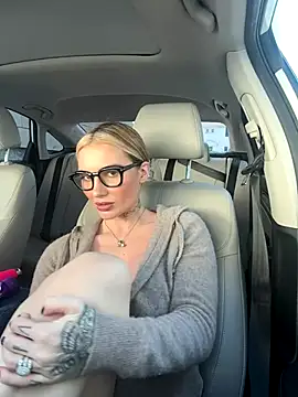 Snapshot of Slavic_Woman_Here chatting on November 2025 06:19:02 PM Slavic Woman Here online show from November 2025 06:19:02 PM