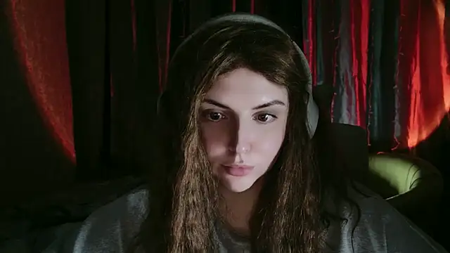 DaraSecret online show from November 2025 01:10:02 AM