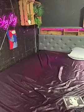 Shy-Ivy online show from March 2026 10:22:02 PM