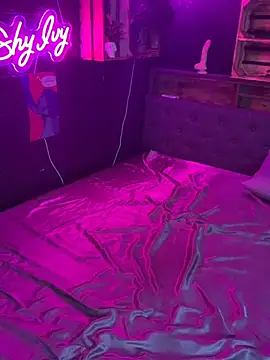 Shy-Ivy online show from November 2025 10:21:01 PM