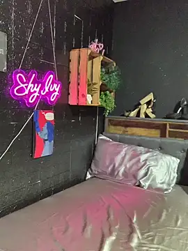 Snapshot of Shy-Ivy chatting on May 2026 08:50:01 PM Shy-Ivy online show from May 2026 08:50:01 PM