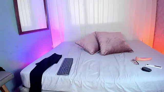 luna velvett  online show from January 2026 05:27:02 PM