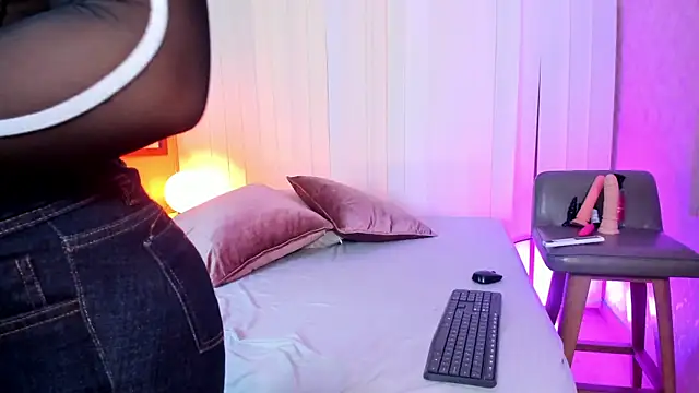 luna velvett  online show from January 2026 11:16:02 AM