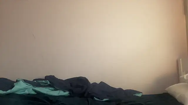 Snapshot of KellyTransGirl chatting on November 2025 07:17:01 PM KellyTransGirl online show from November 2025 07:17:01 PM