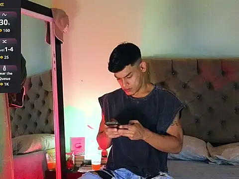 blorelopez online show from December 2025 07:50:02 PM