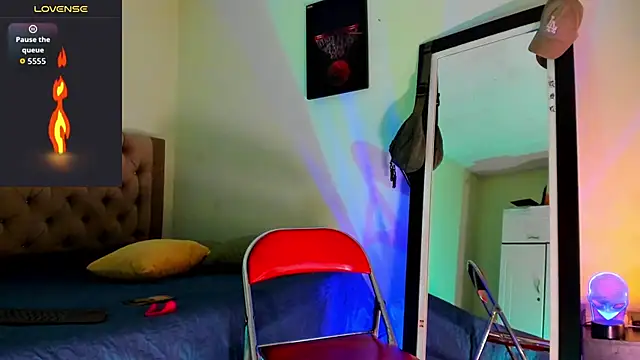 blorelopez online show from December 2025 02:16:01 PM